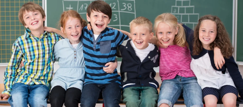 Kindergruppe in der Schule